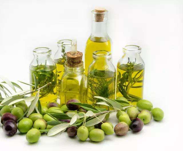 食用橄榄油怎么护发